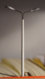 Busch Nr. 4138 - Betonmast mit 2 Lampen